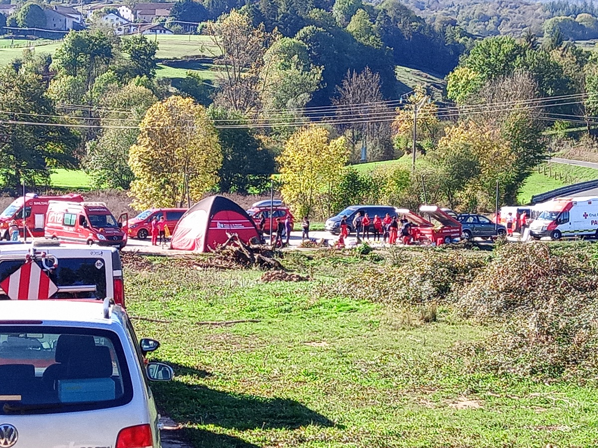 Simulacro de rescate en la sima Larretxiki